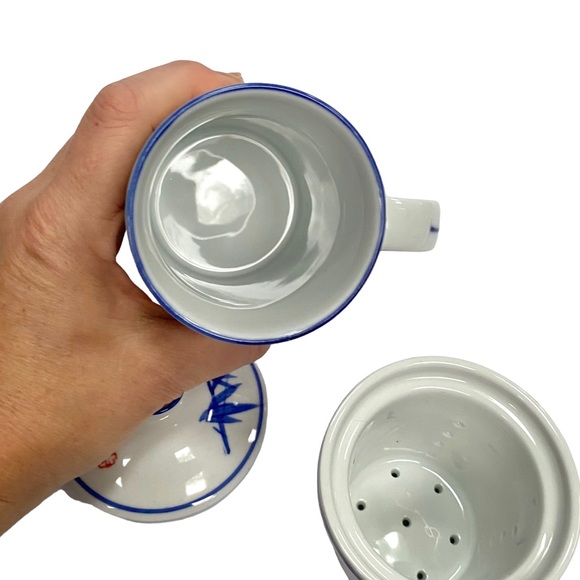 World Market 3 Pc Tea Cup Mug Strainer Lid Set Blue White Ceramic China - EUC - Picture 10 of 13